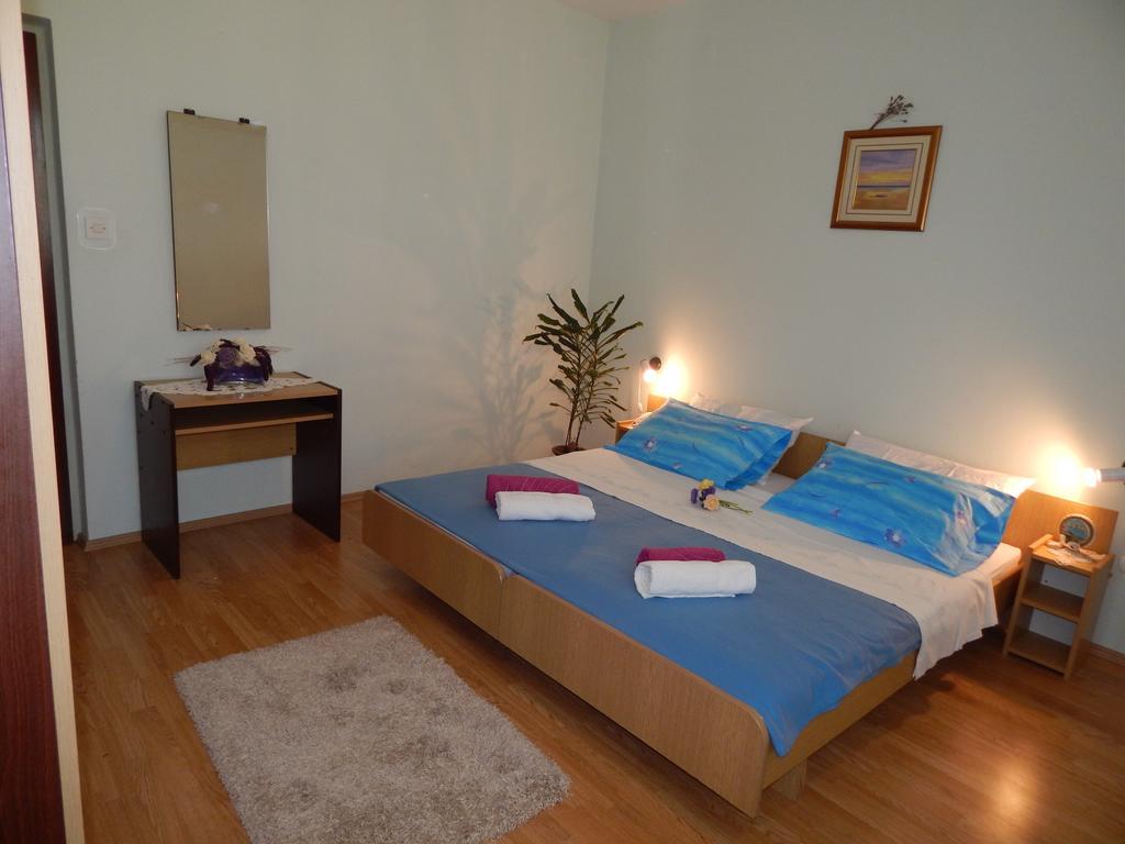 לאבין Apartment Strmac חדר תמונה